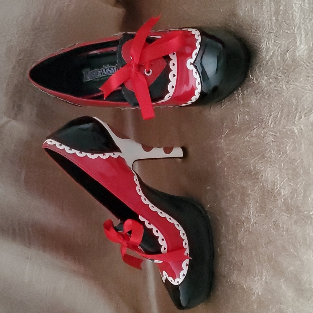 Women's shoes